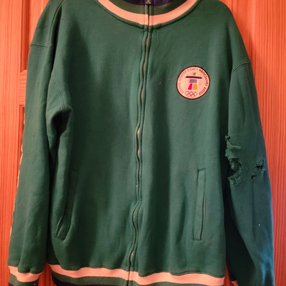 Official Winter Olympic Games Zipup Size Medium